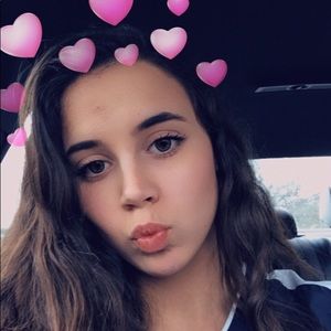 Meet your Posher, Abbi